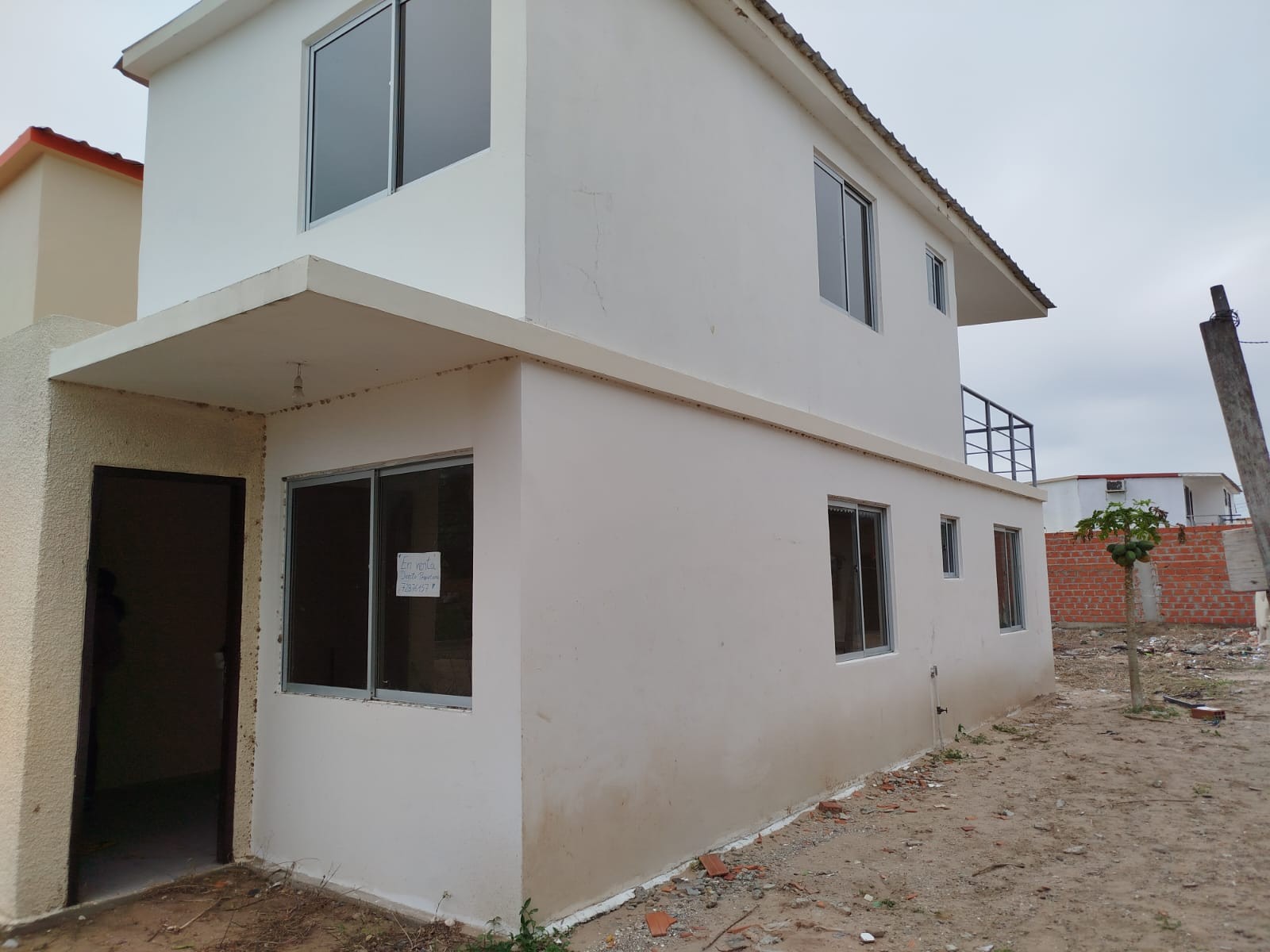 Casa en VentaPENTAGUAZU 1 URBANIZACION BELLA NORTE 3 dormitorios 2 baños 2 parqueos Foto 2