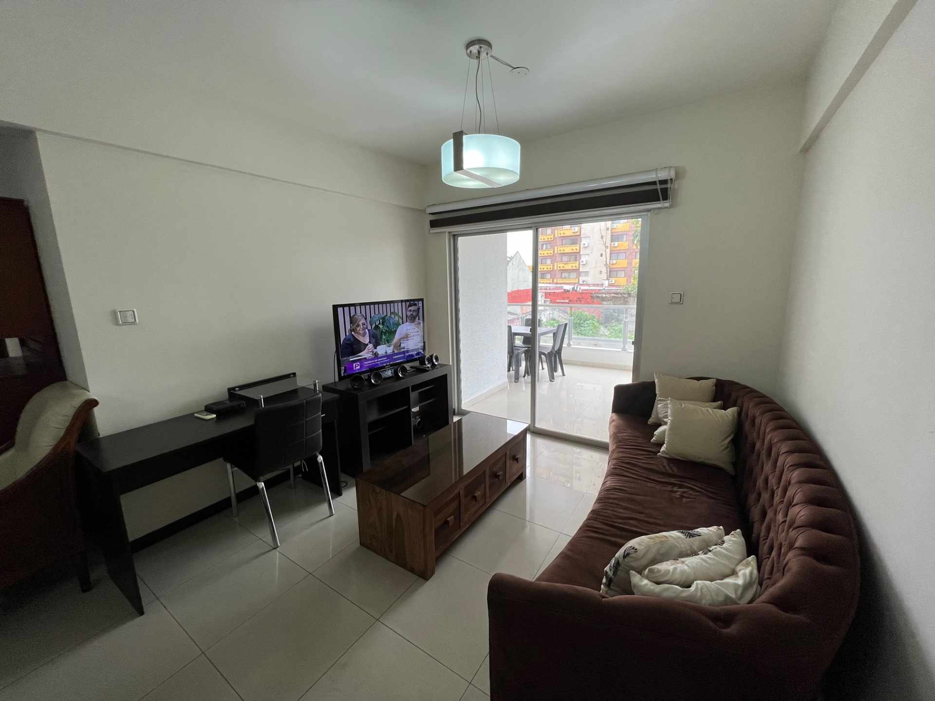 Departamento en AlquilerCondominio Punta del Este, C/Libertad y 2do. Anillo. Cerca de todo.  2 dormitorios 3 baños 1 parqueos Foto 3