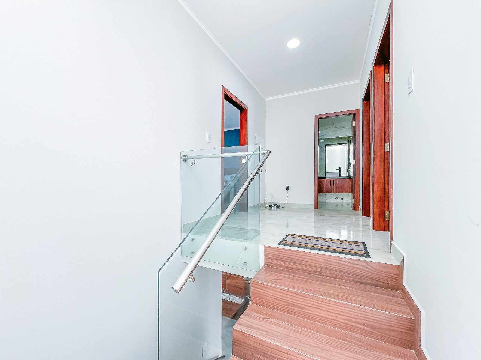 Casa en Entre 6to y 7mo anillo Norte en Santa Cruz de la Sierra 3 dormitorios 4 baños 2 parqueos Foto 15