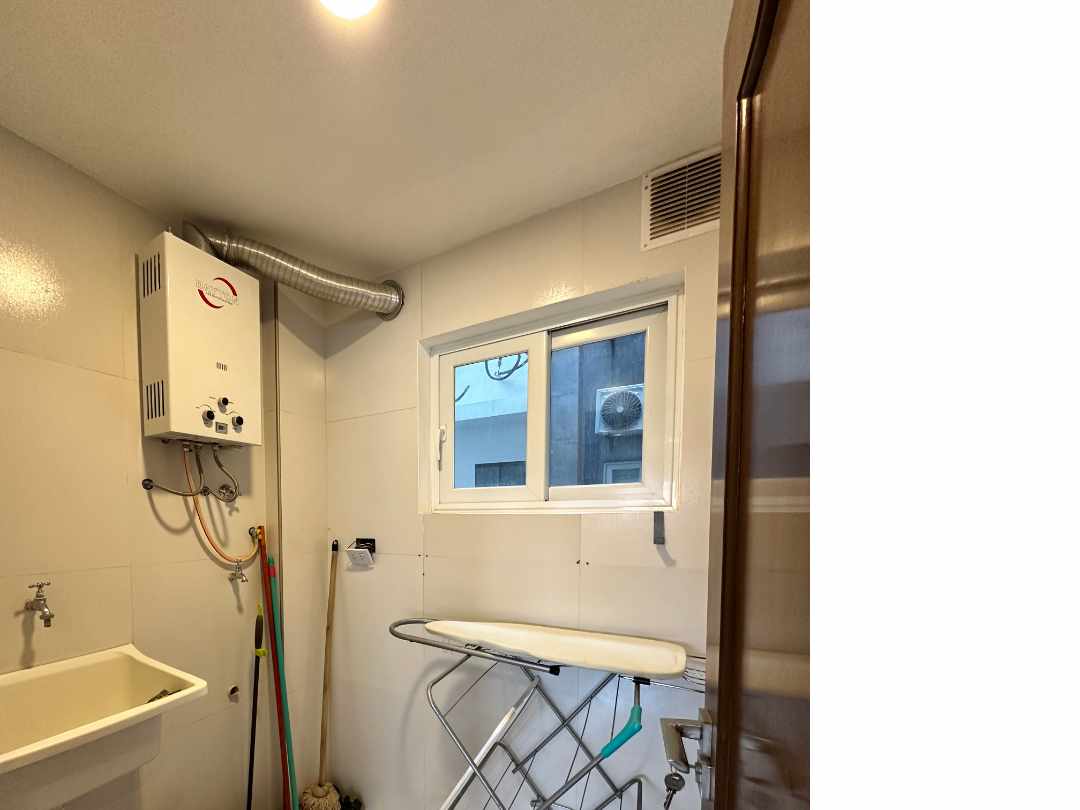 Departamento en Alquiler[AGUSTINA| EQUIPETROL NORTE] ALQUILER AMPLIO DEPARTAMENTO AMOBLADO DE 2 DORMITORIOS PET FRIENDLY 2 dormitorios 2 baños 1 parqueos Foto 4