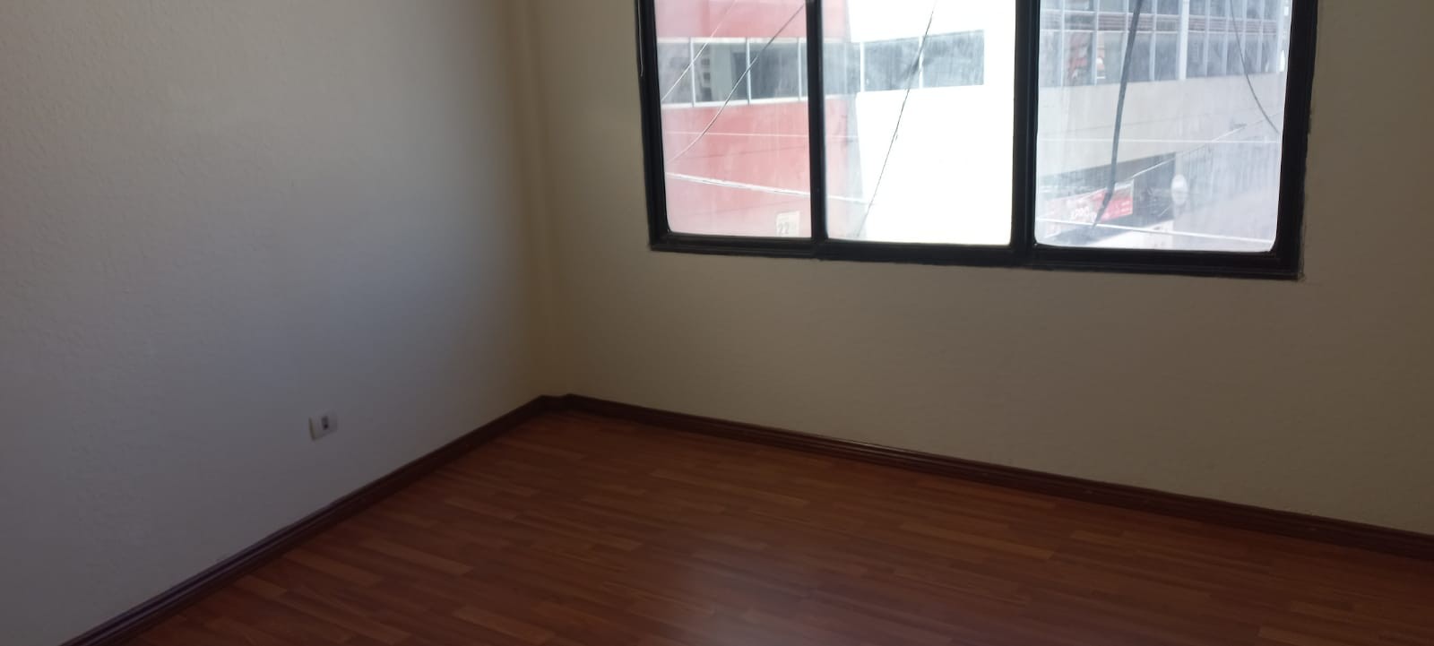 Oficina en VentaOficina en venta - Plaza del Estadio - Miraflores Foto 5