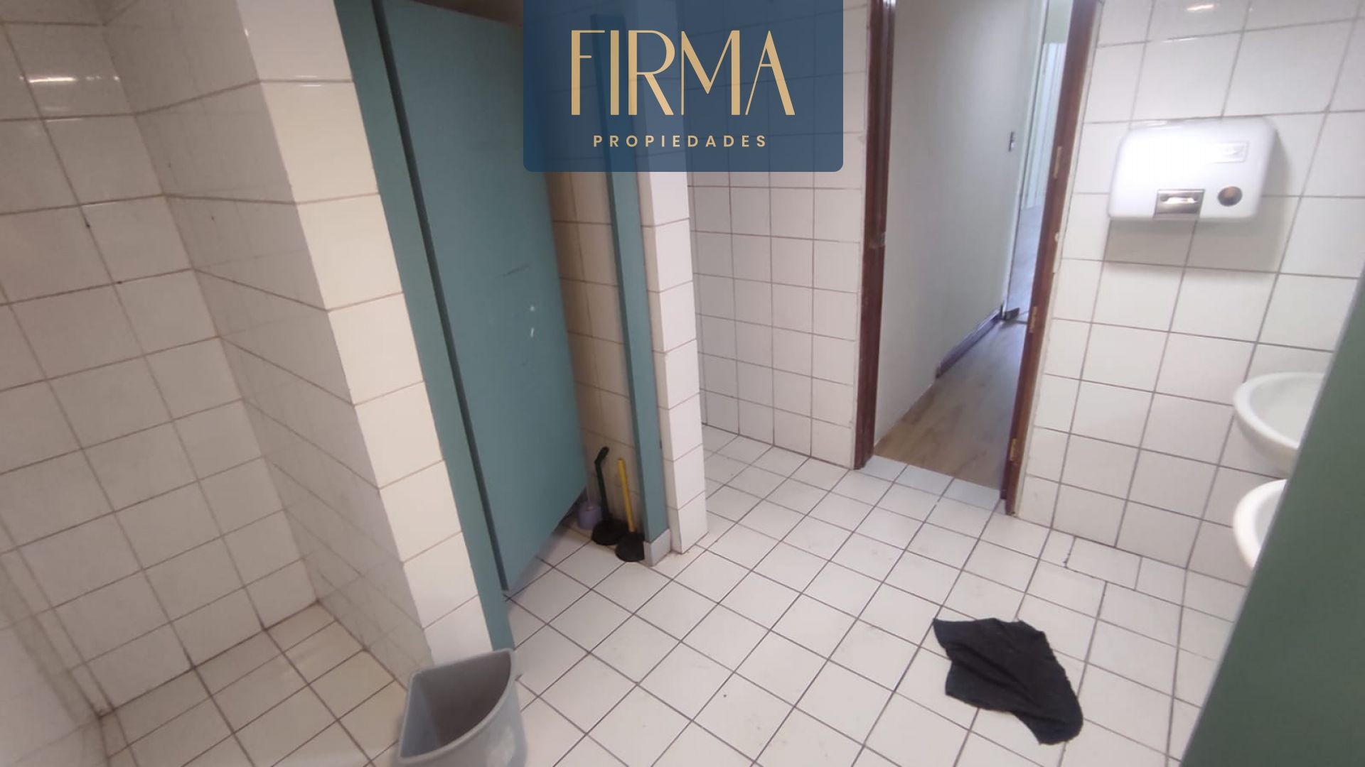 Local comercial ALQUILA ESTE LOCAL EN MIRAFLORES Foto 15