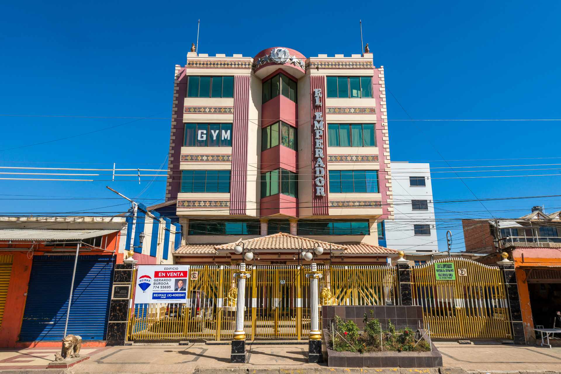 Edificio en VentaAv. Ingavi Zona Chimba Foto 17