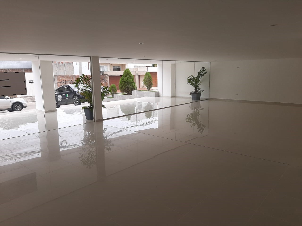 Local comercial en Venta4to anillo frente al Ventura Mall Foto 3