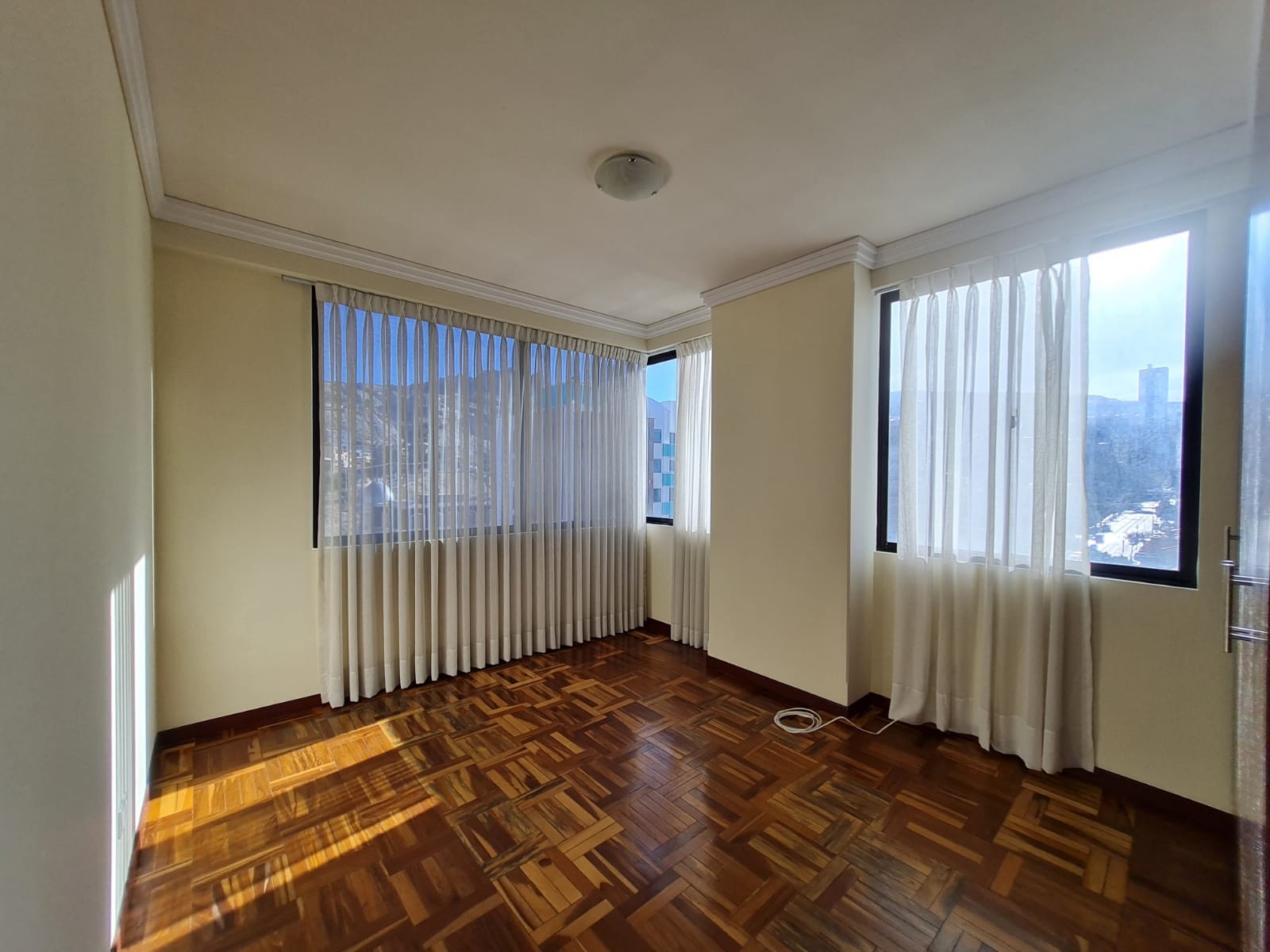 Departamento en VentaObrajes Av. H. Siles Foto 7