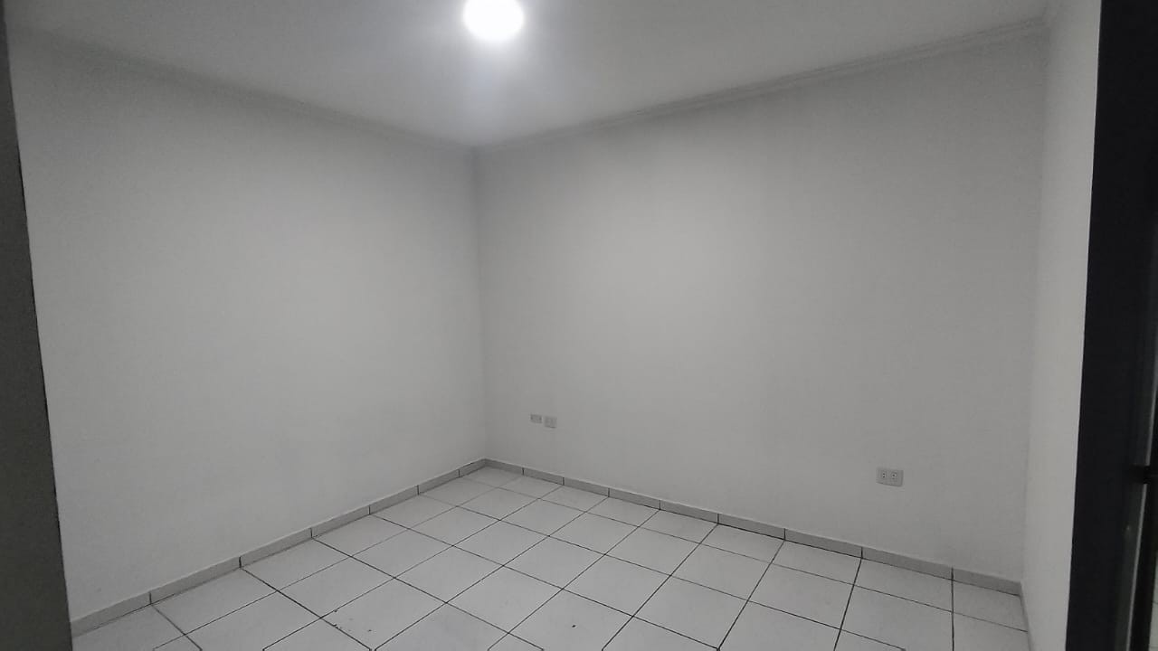 Casa en Entre 7mo y 8vo anillo Norte en Santa Cruz de la Sierra 3 dormitorios 3 baños 2 parqueos Foto 5