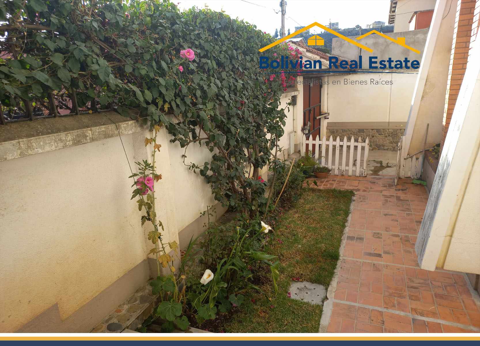 Casa en Achumani en La Paz 7 dormitorios 4 baños 5 parqueos Foto 2