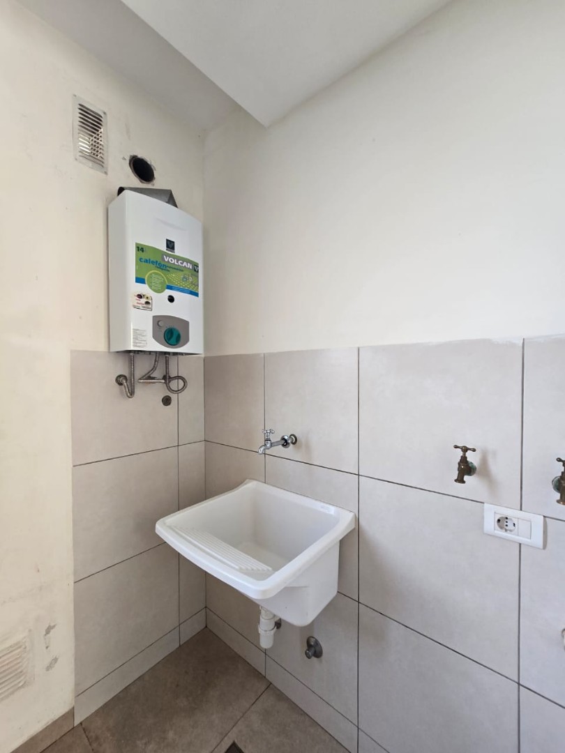 En Alquiler a $us 450 Foto 12