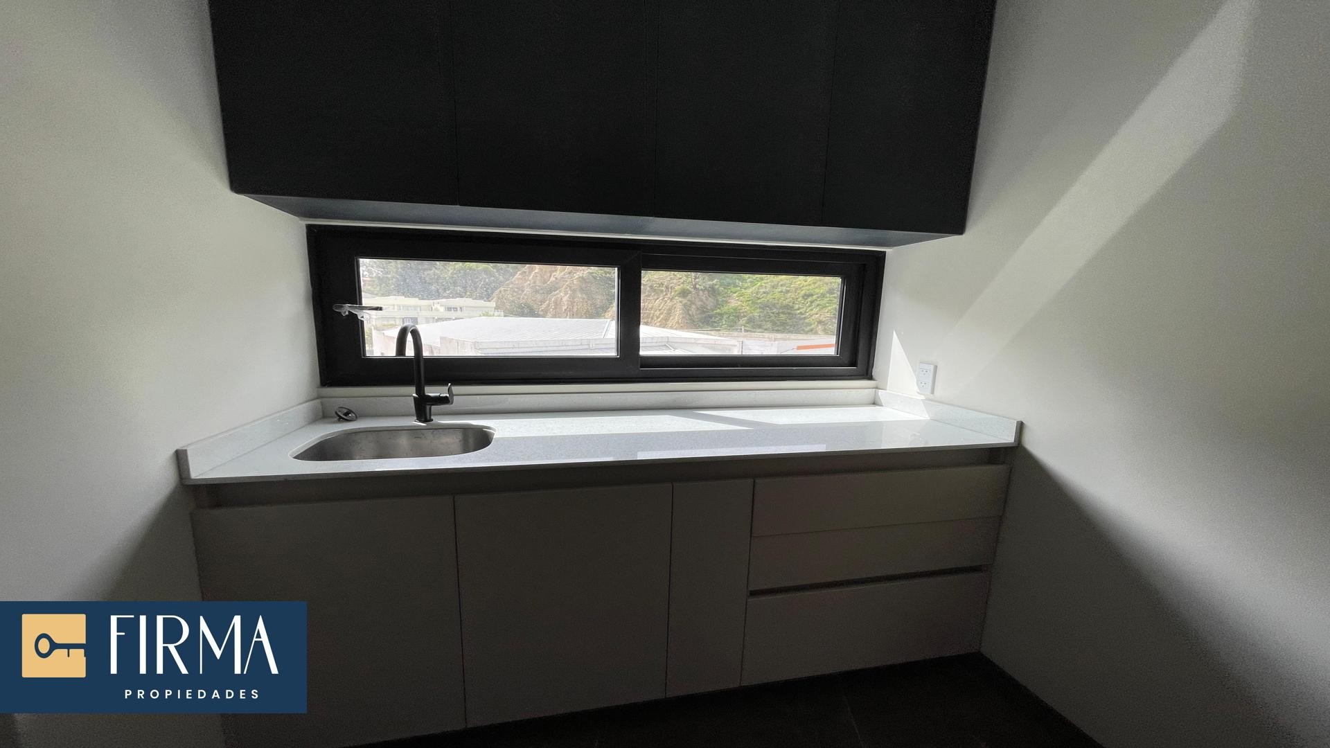 En Venta a $us 2,393,490 Foto 7