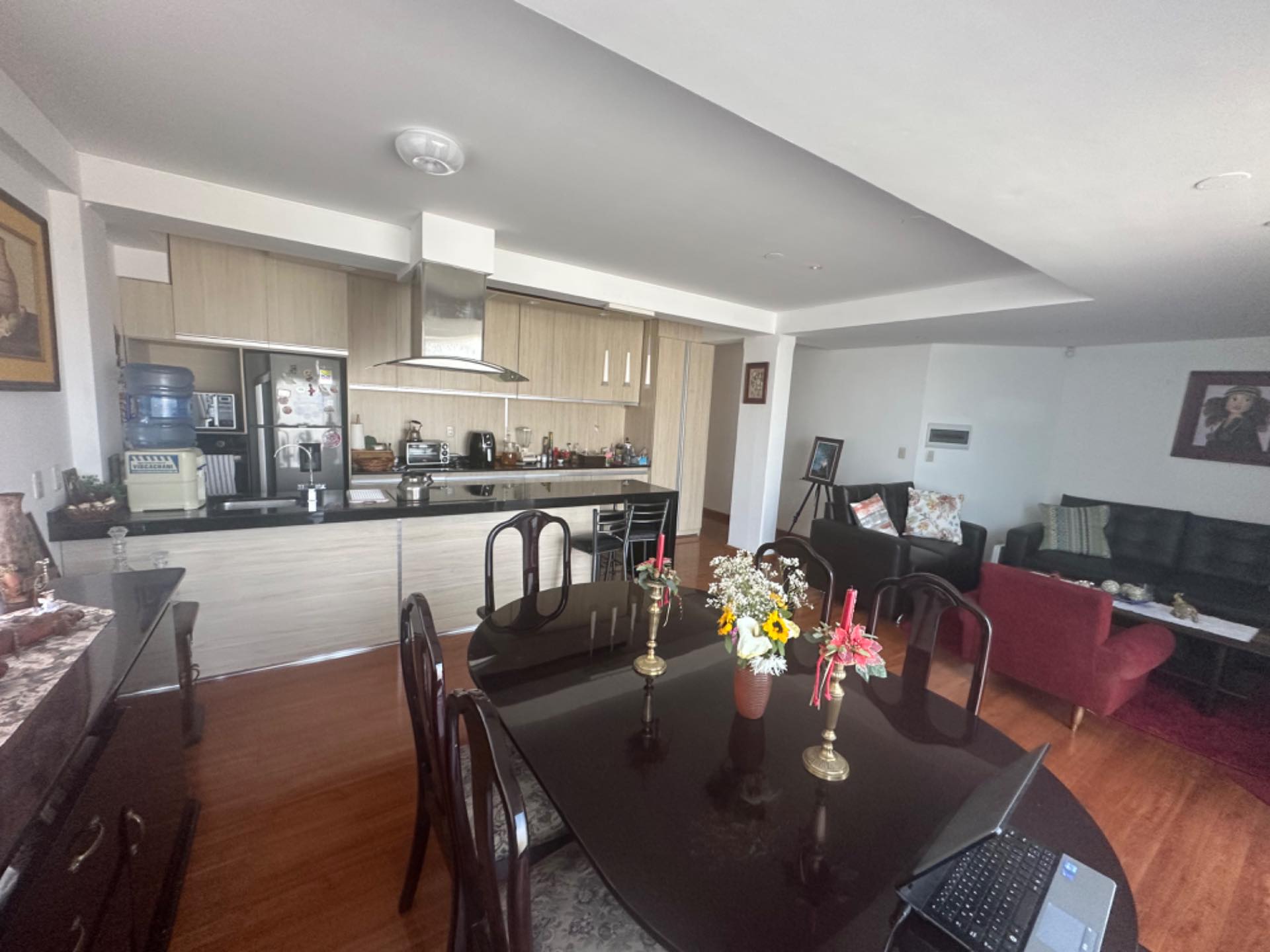 Departamento en Achumani en La Paz 3 dormitorios 2 baños 1 parqueos Foto 17