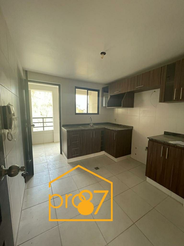 En Venta a $us 98,000 Foto 4