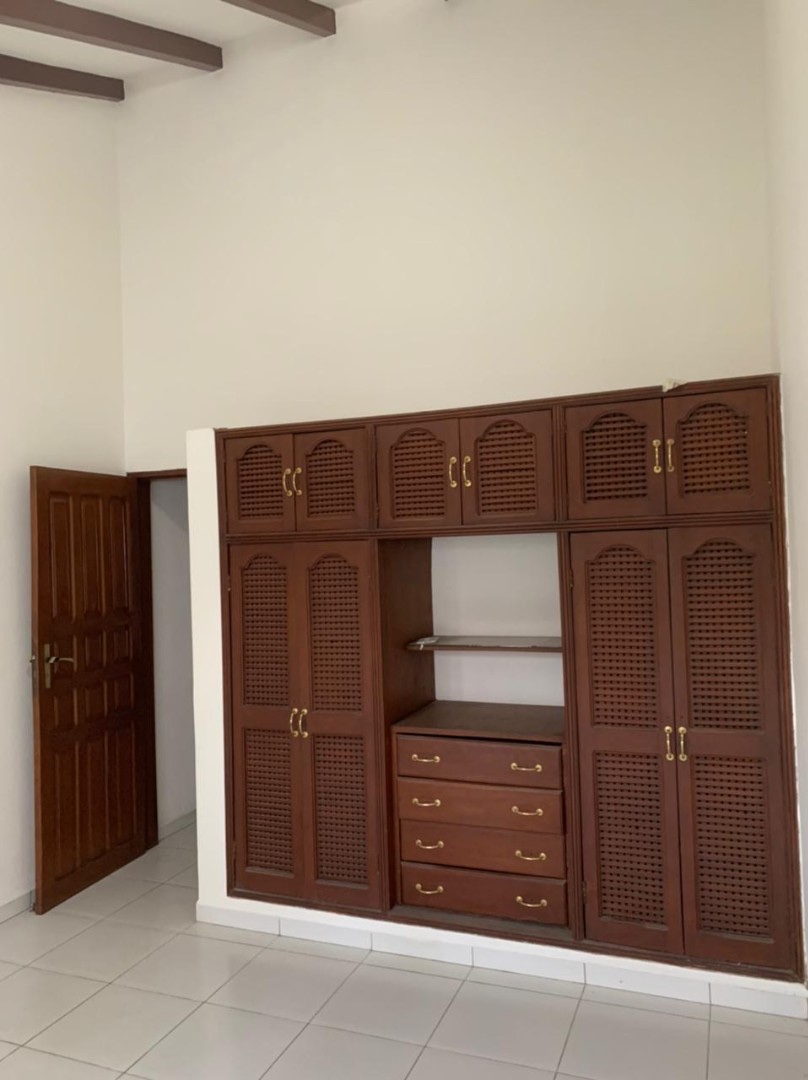 Casa en Entre 2do y 3er anillo Este en Santa Cruz de la Sierra 4 dormitorios 4 baños 3 parqueos Foto 13