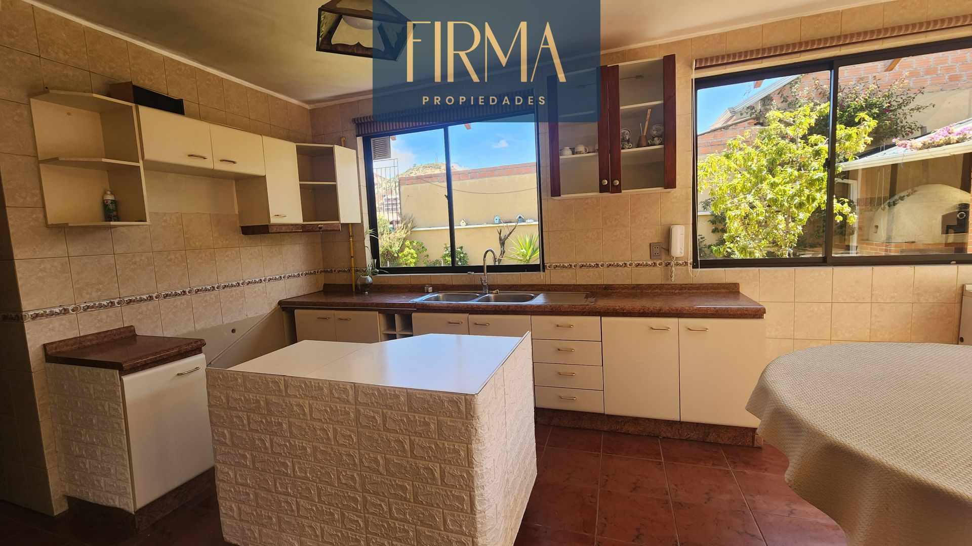 Casa CASA EN VENTA, MALLASILLA FRENTE A PLAZA Foto 20