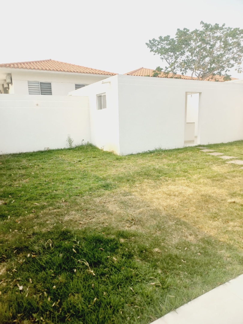 Casa en AlquilerBosques de la
Colina, km8 norte Foto 11