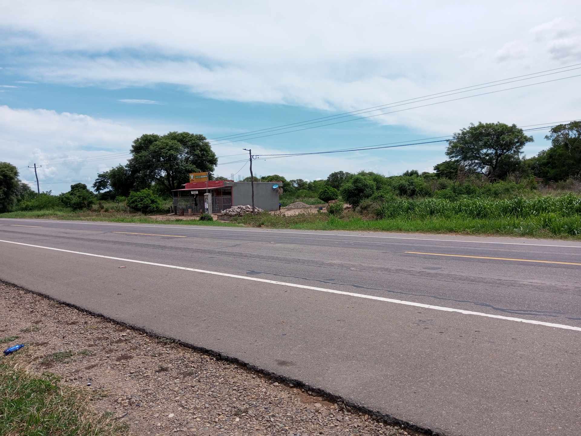 Quinta propiedad agrícola en VentaZona Sur carretera a camiri cerca a loc. Sanja Honda    Foto 4