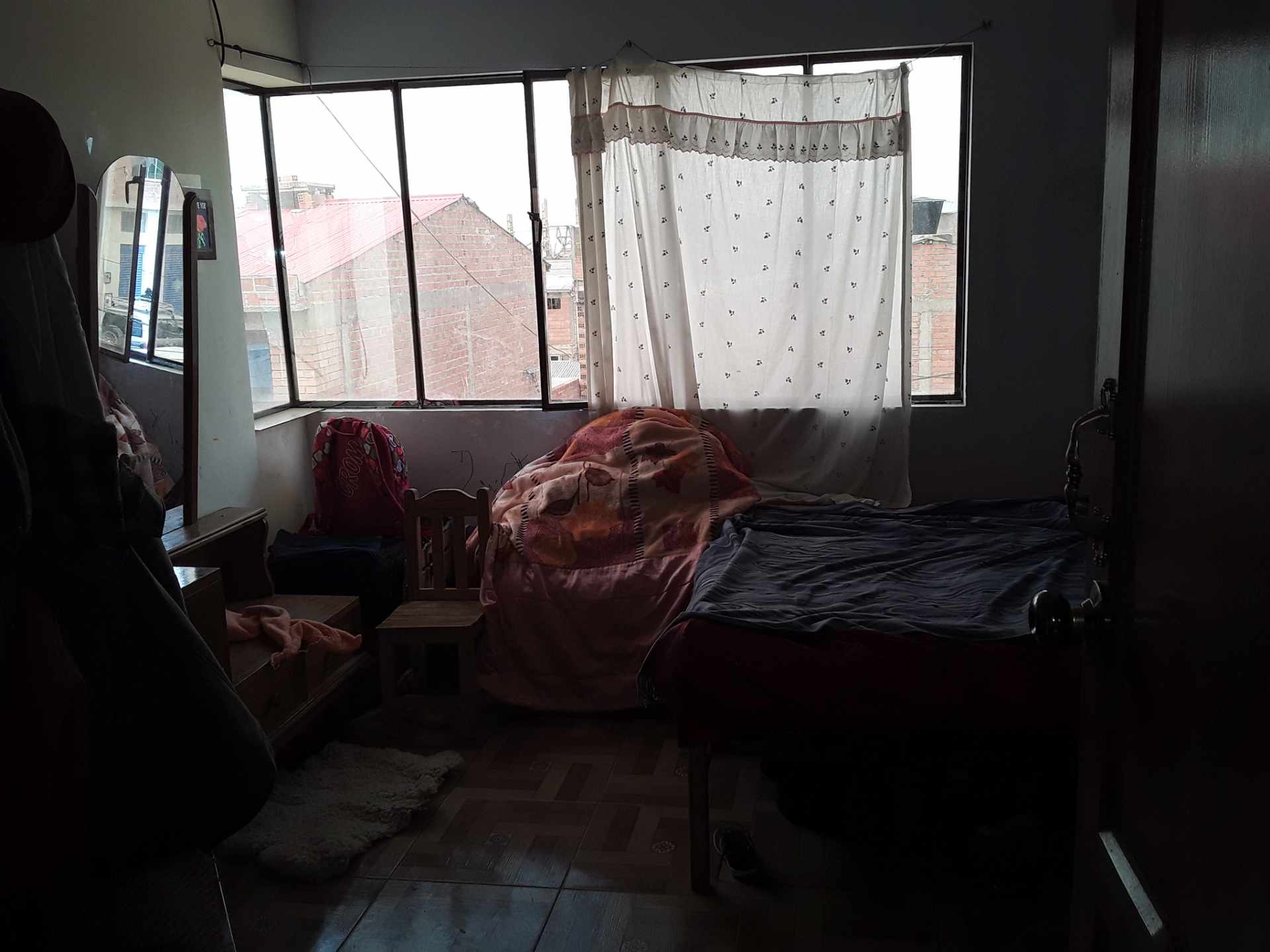 Casa en VentaSebastian Barba de Padilla y Encinas Nieto. Cerca YPFB 6 dormitorios 4 baños  Foto 16