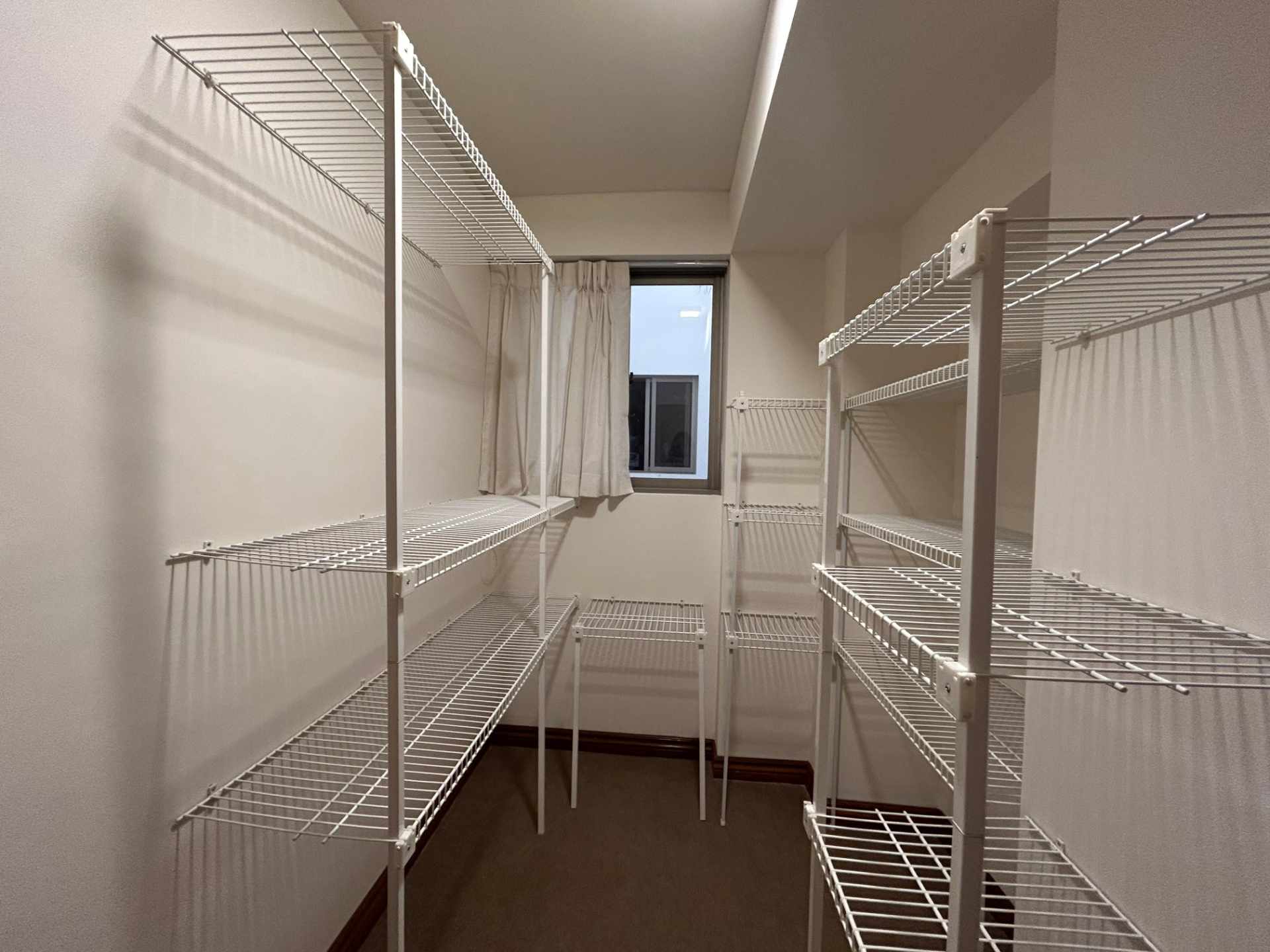 Departamento en Achumani en La Paz 3 dormitorios 4 baños 1 parqueos Foto 12