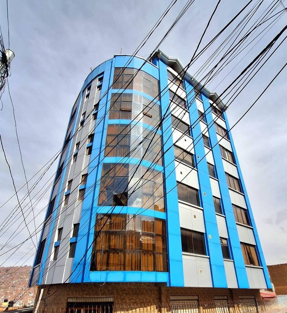Edificio en VentaCALLE GENARO SANJINES Y CALLE CALAMA, CENTRO DE LA CIUDAD Foto 10