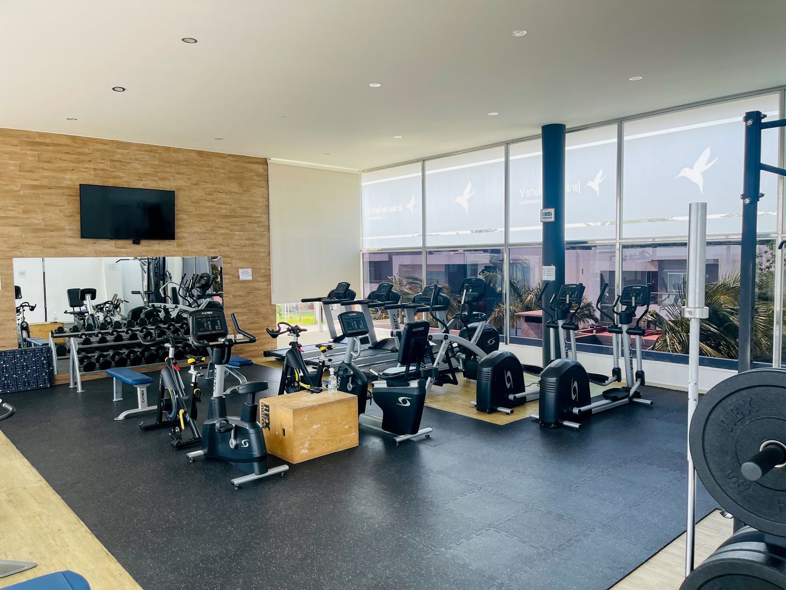 Casa en VentaVenta de casa tipo Town House Condominio Jardines del Norte V
( 8 vo anillo y Banzer , zona Norte) Foto 3