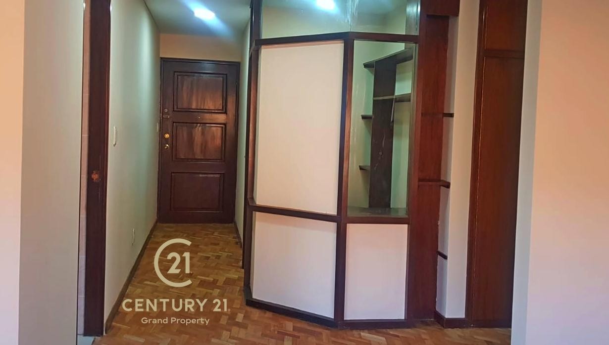 Departamento en Irpavi en La Paz 3 dormitorios 3 baños 1 parqueos Foto 7