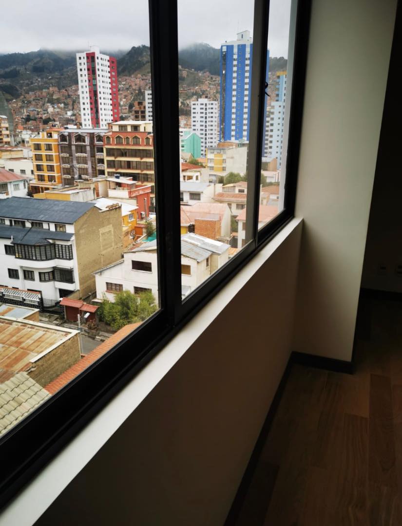 Departamento en VentaMIRAFLORES  CALLE  ITURRALDE Foto 4