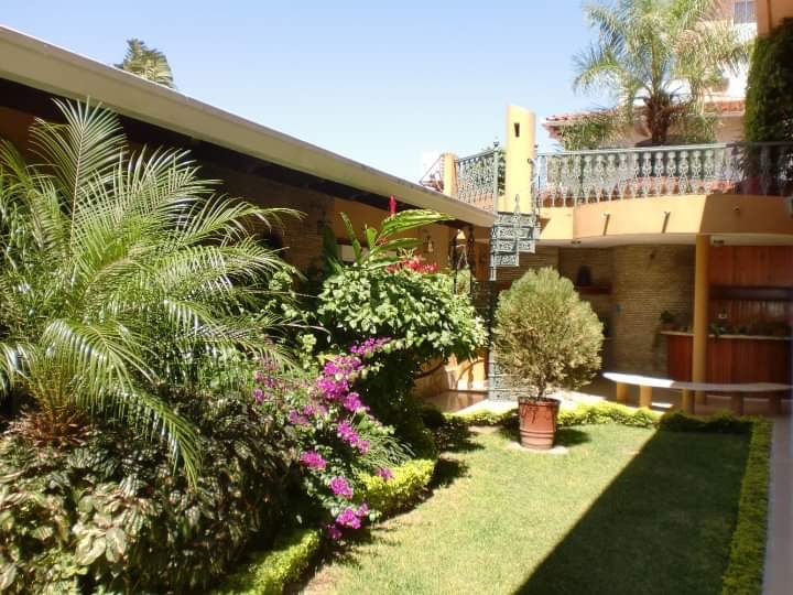 Casa en VentaAv. Barrientos (Zona Urbari) Foto 2