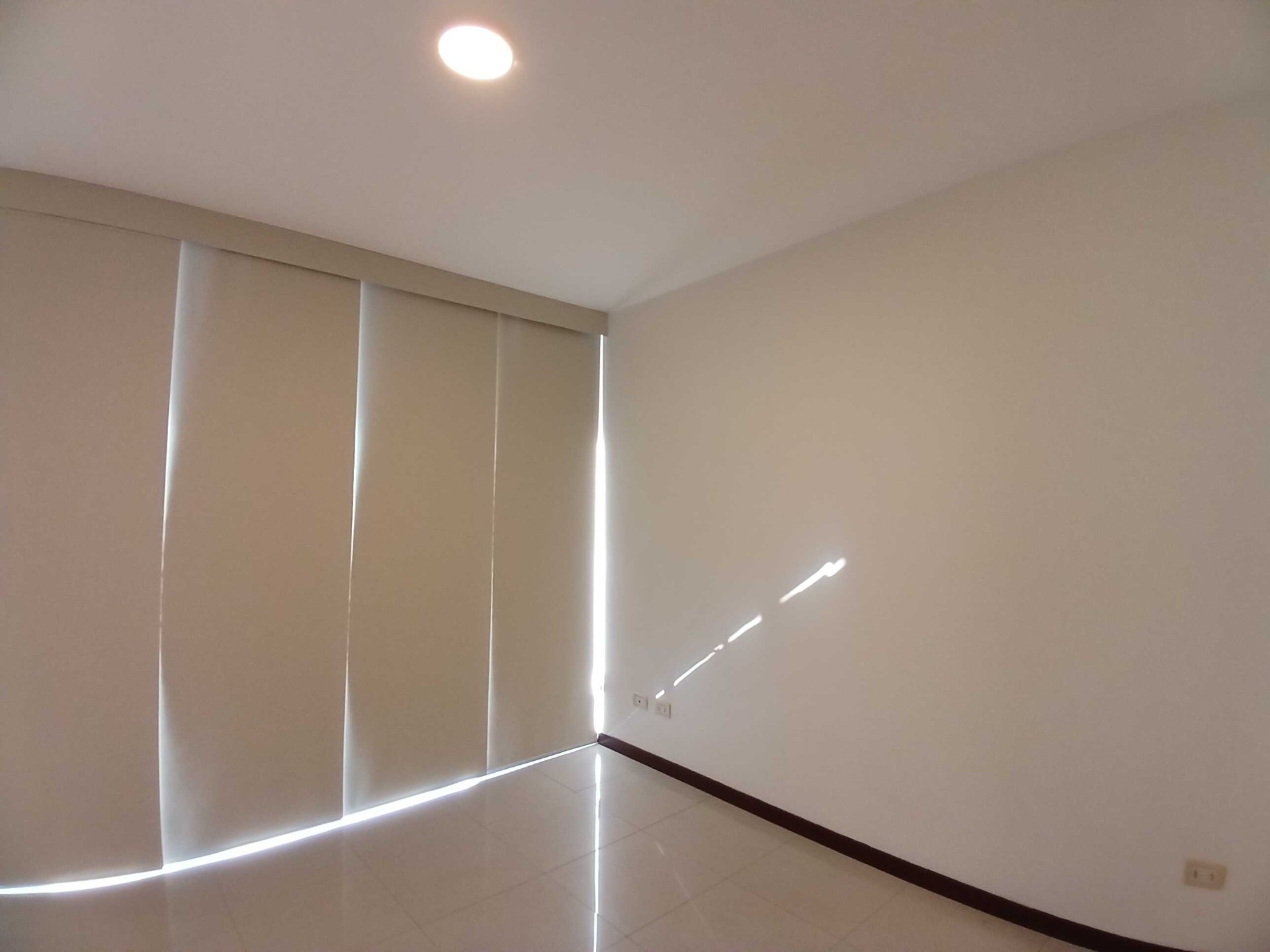 Departamento en Alquiler🏢 EN ALQUILER – DEPARTAMENTO DÚPLEX EN TORRES URBARI 2 dormitorios 2 baños 1 parqueos Foto 13