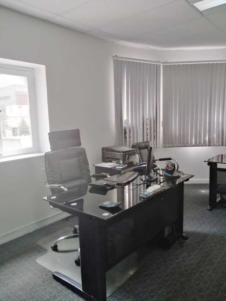 Oficina en Sopocachi en La Paz 7 dormitorios 2 baños  Foto 7