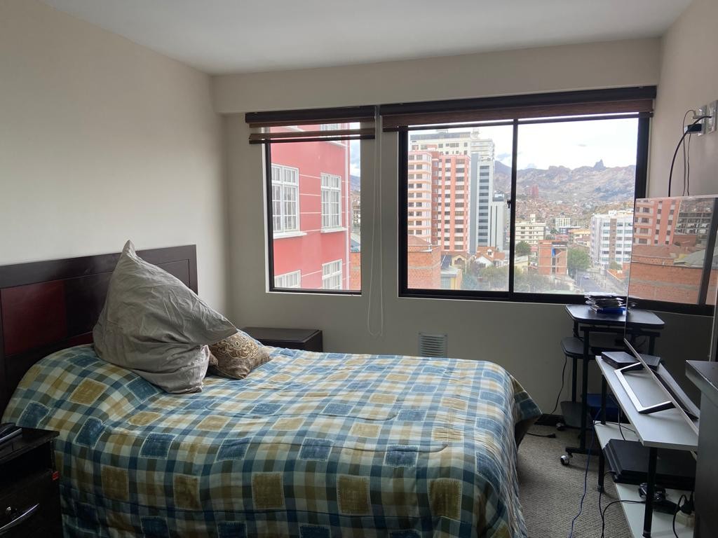 Departamento en Obrajes en La Paz 2 dormitorios 2 baños 1 parqueos Foto 1