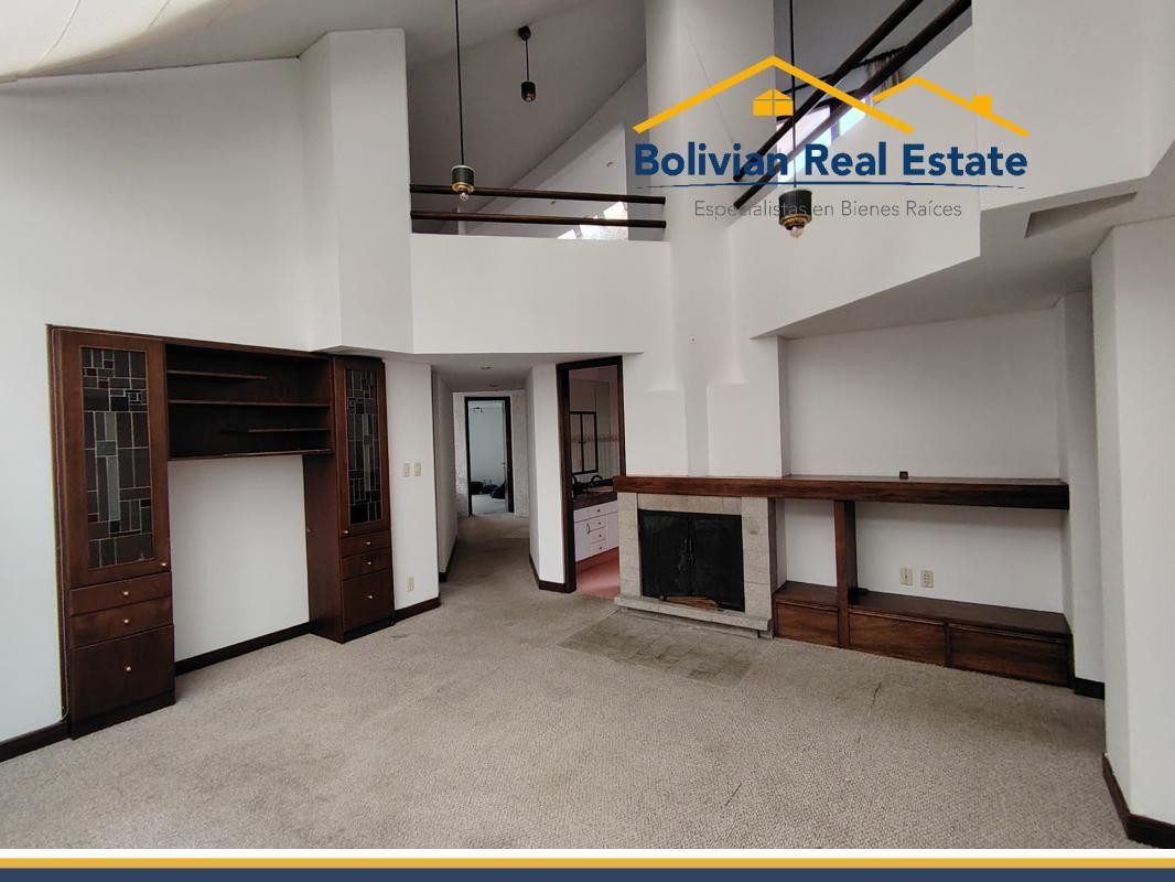 Casa en VentaACHUMANI - LA BARQUETA LINDA CASA EN VENTA  4 dormitorios 4 baños 4 parqueos Foto 6