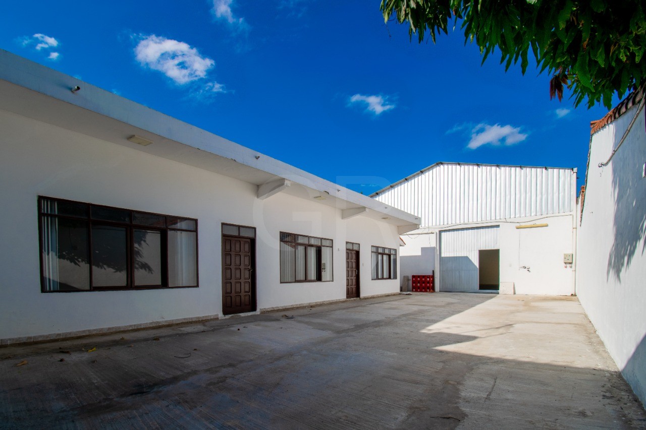 En Alquiler a $us 950 Foto 1