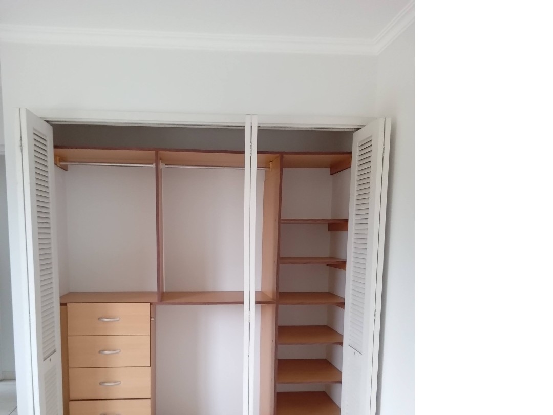 Departamento en VentaAv. Beni entre 4 y 5 anillo Condominio Valeria 1 Foto 28