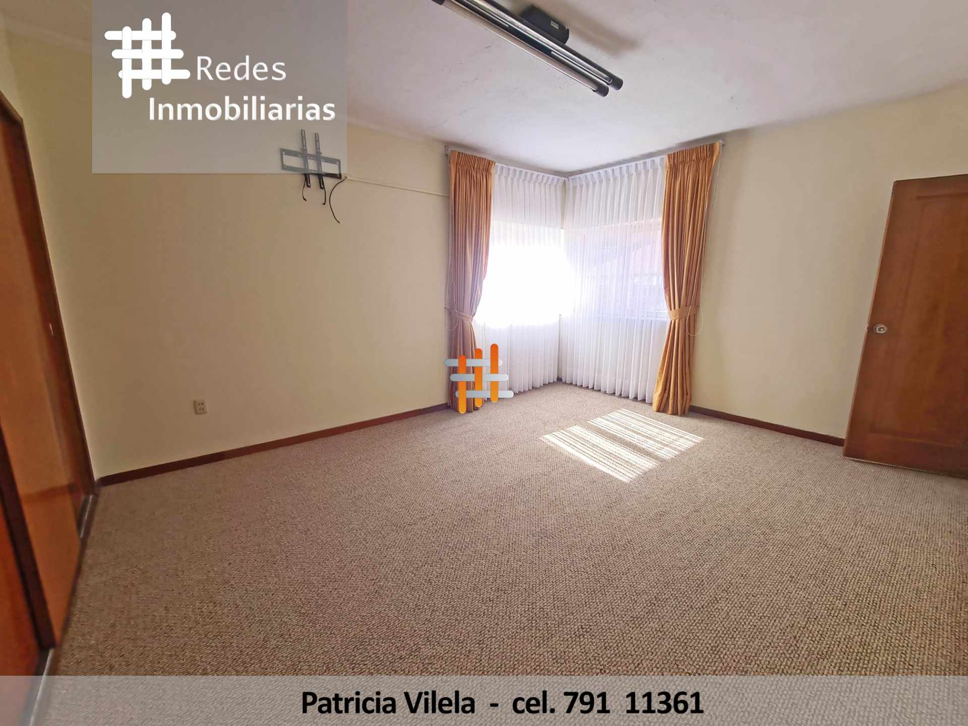Casa en VentaDOS CASAS JUNTAS  EN VENTA SOPOCACHI 
INCREIBLE OPORTUNIDAD DE INVERSION 
PRECIOSAS 9 dormitorios 7 baños 5 parqueos Foto 17