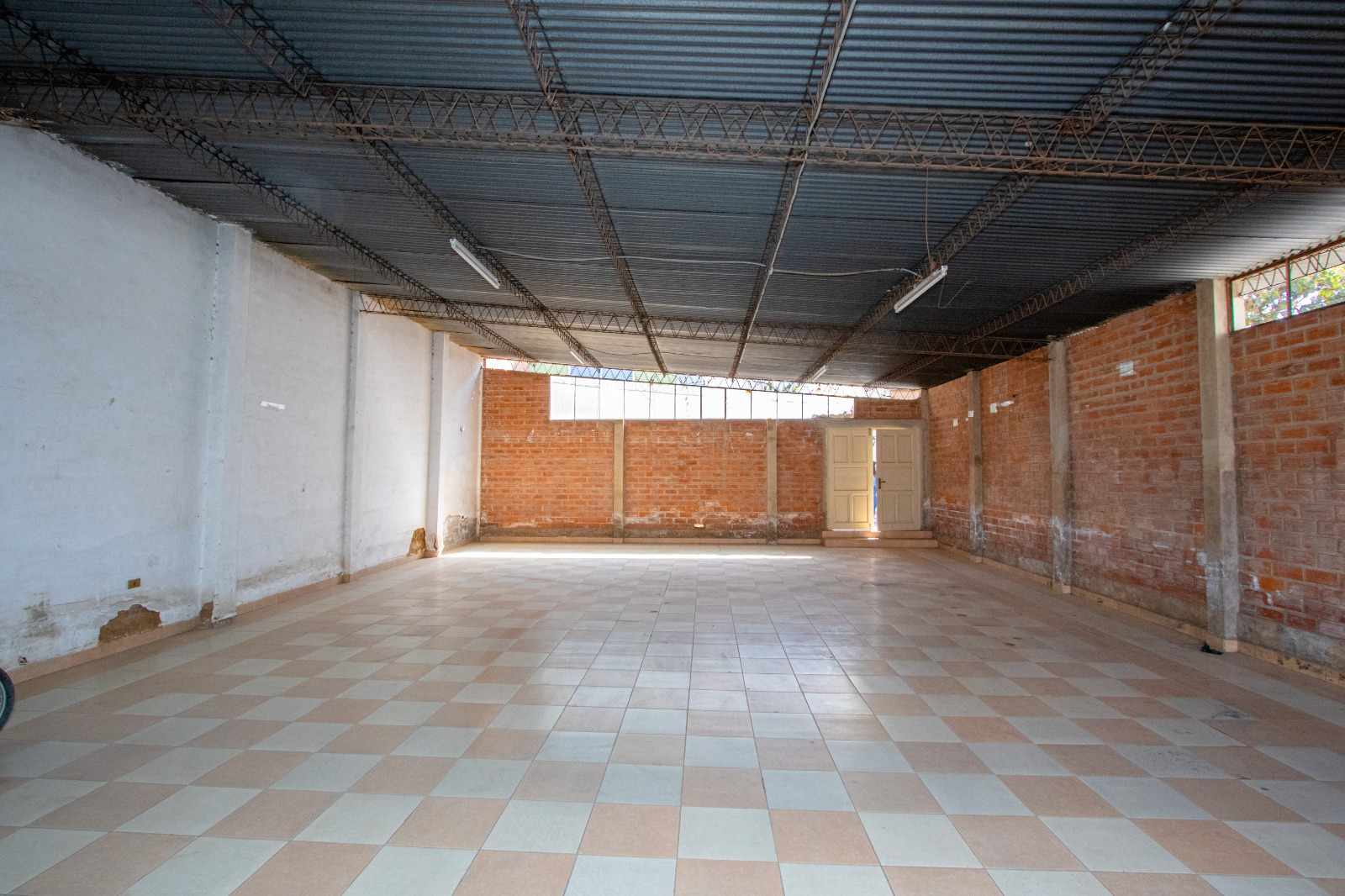 Casa en VentaAv. República - Y Av. 6 de agosto Sur 3 dormitorios 2 baños 2 parqueos Foto 17