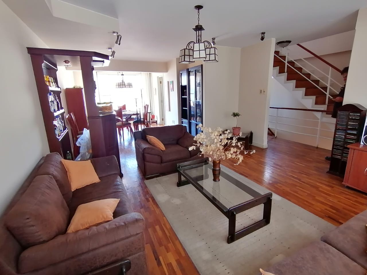 Departamento en VentaDE OCASIÓN!!!  DPTO.   DUPEX  180 mtrs A. AUQUISAMAÑA 3 dormitorios 3 baños 1 parqueos Foto 1