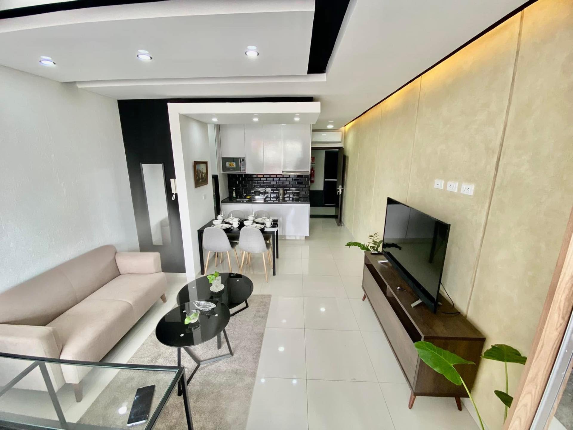 Casa A solo 1 cuadra de la avenida san martin en SIRARI Foto 9
