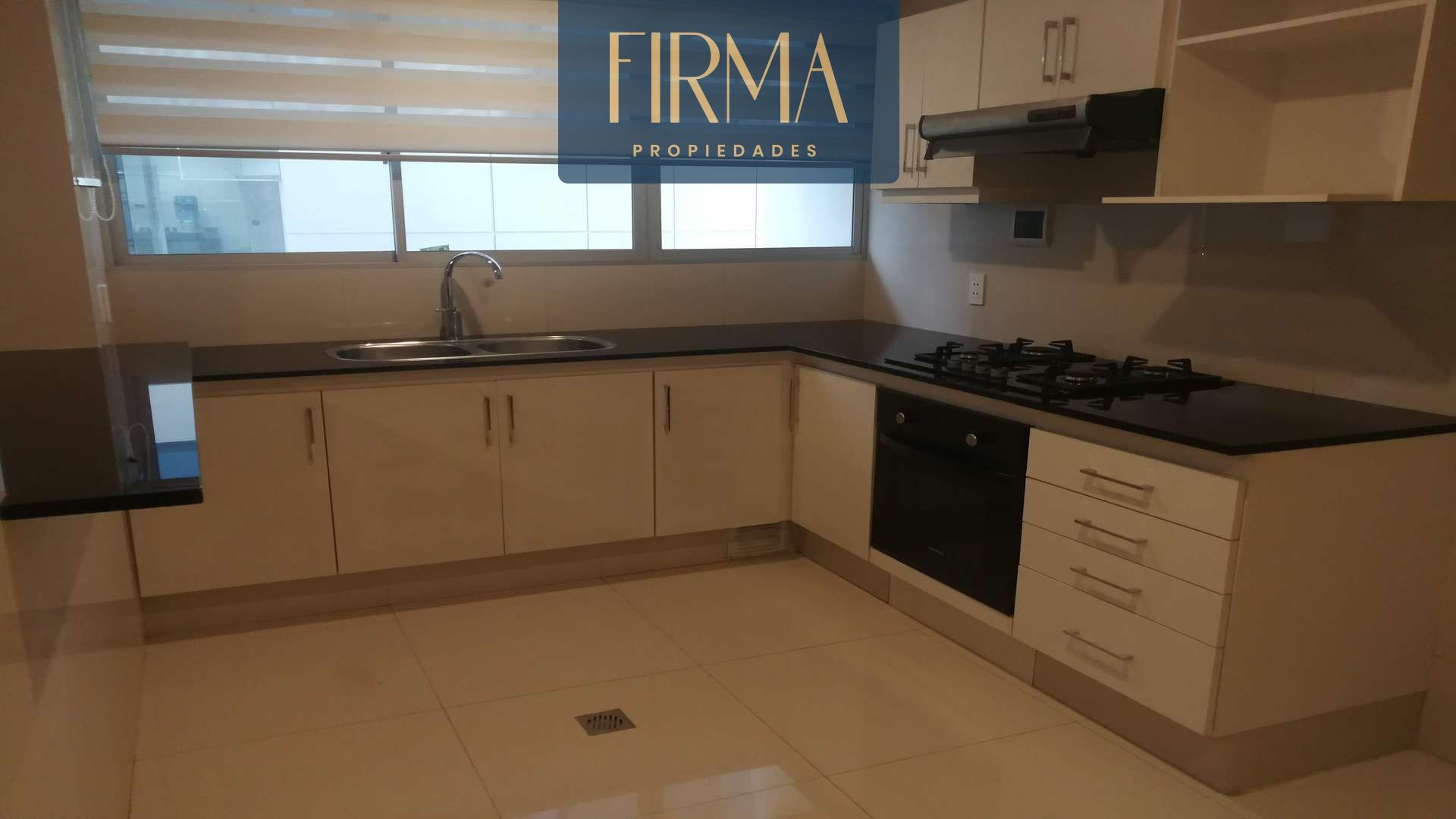 Departamento en Calacoto en La Paz 1 dormitorios 2 baños  Foto 15