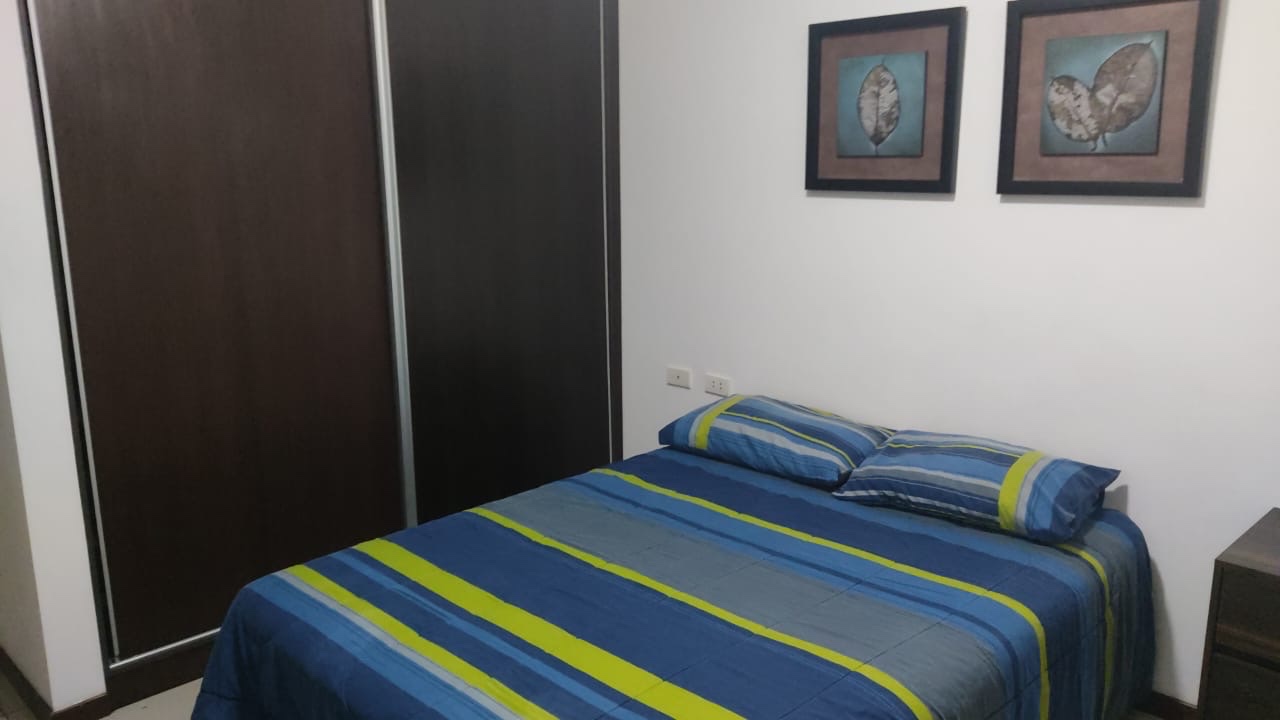 Departamento en Equipetrol en Santa Cruz de la Sierra 1 dormitorios 1 baños  Foto 12