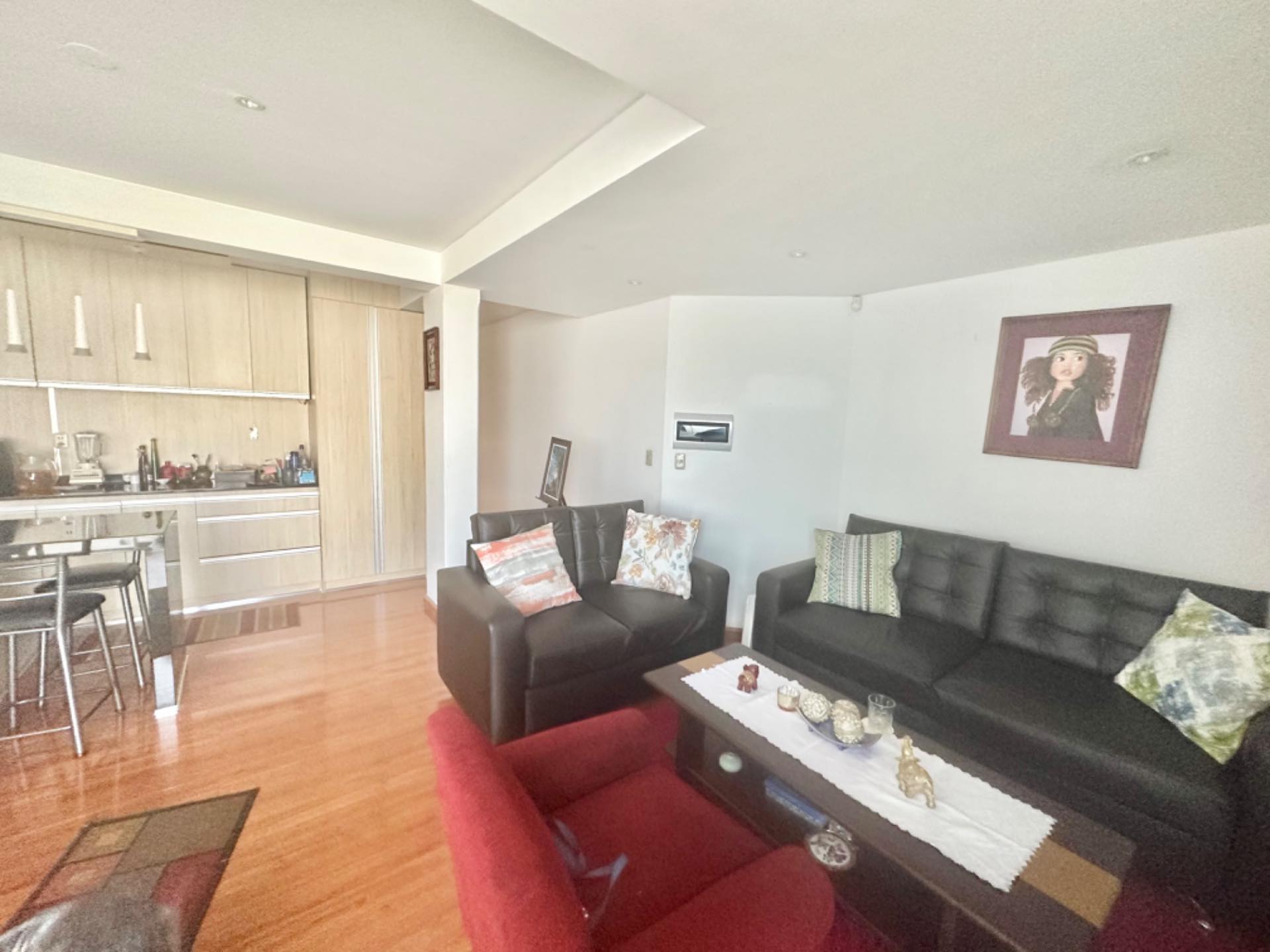 Departamento en Achumani en La Paz 3 dormitorios 2 baños 1 parqueos Foto 3