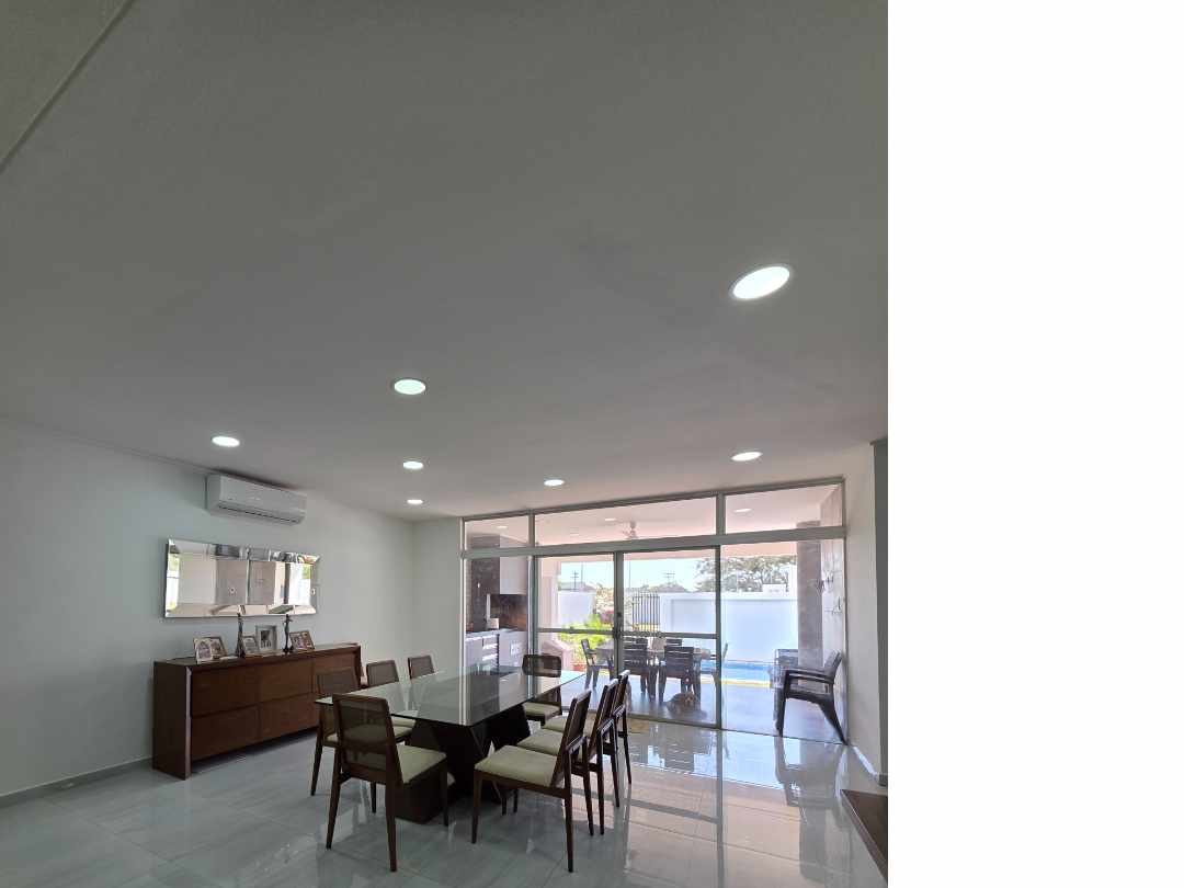 Casa en Carretera Norte en Santa Cruz de la Sierra 6 dormitorios 7 baños 3 parqueos Foto 31