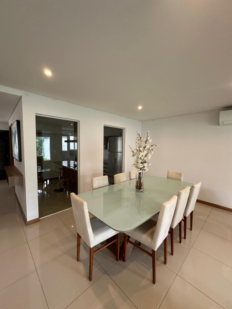 Casa en Entre 5to y 6to anillo Oeste en Santa Cruz de la Sierra 3 dormitorios 3 baños 2 parqueos Foto 9