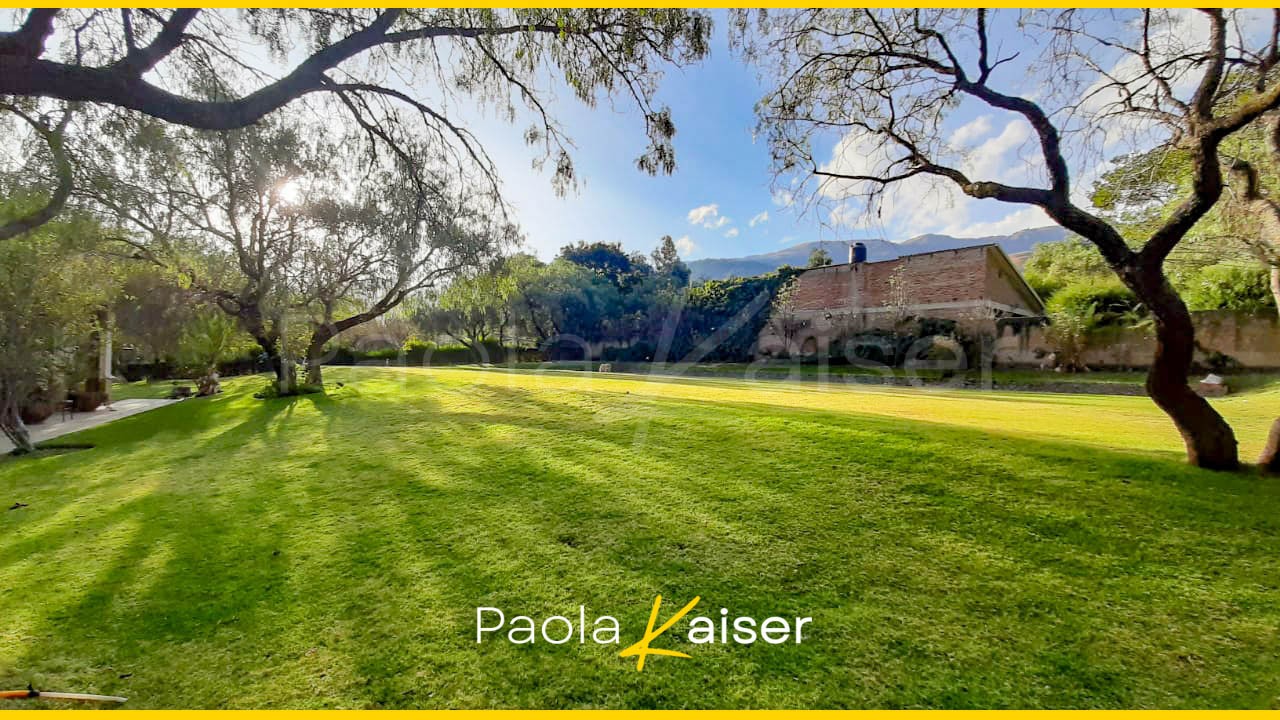 Casa en VentaHermosa casa con gran terreno en Tiquipaya - Cochabamba Foto 5