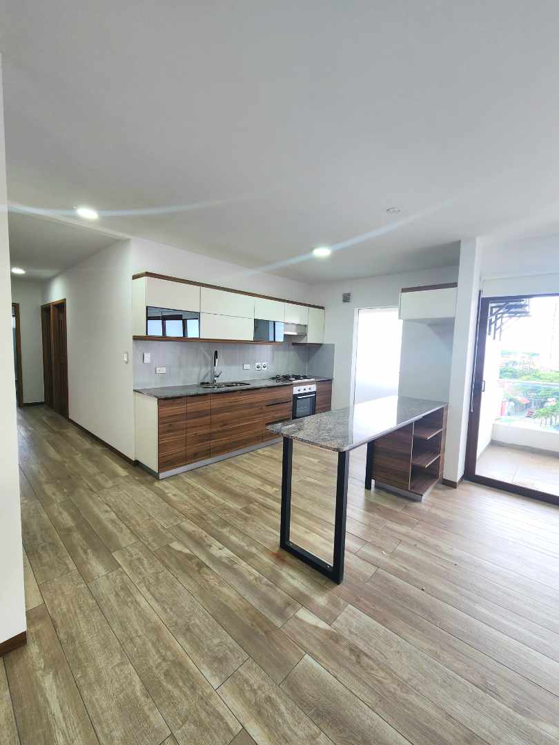 En Alquiler a Bs 6,350 Foto 1