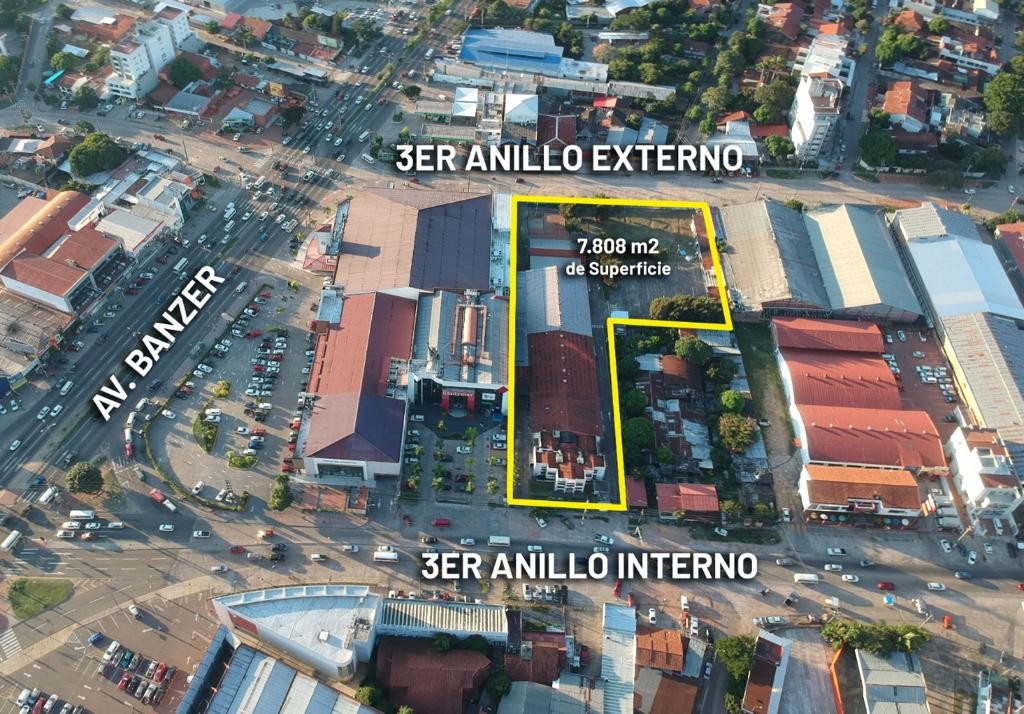 Terreno en VentaTerreno con Oficinas y Galpones en Venta Foto 1