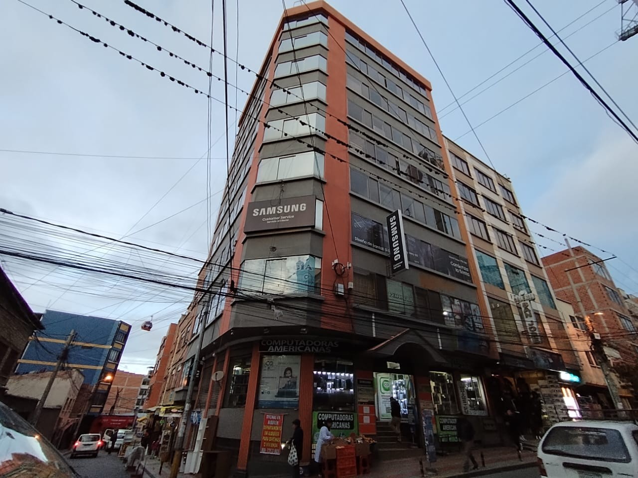 Local comercial en VentaAvenida Calatayud esquina Angelica Azcui zona 