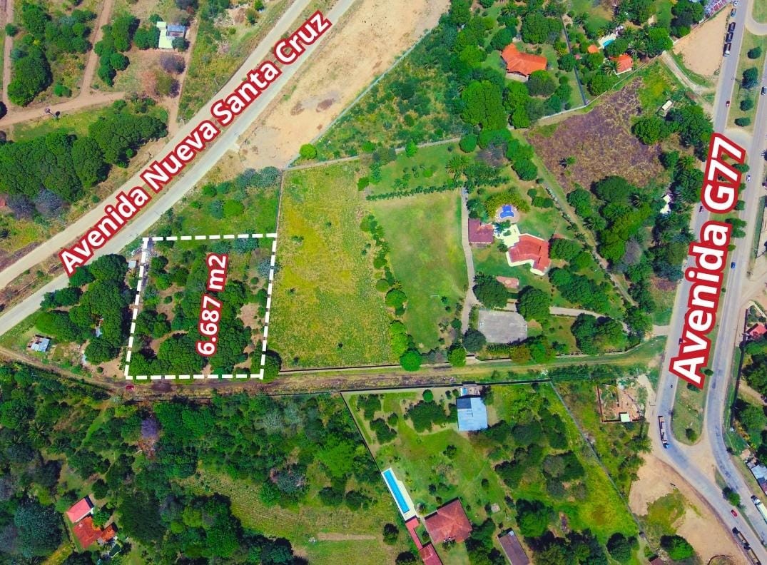 Terreno en Venta8vo Anillo entre Av. G77 y Av. Nueva Santa Cruz
 Foto 3