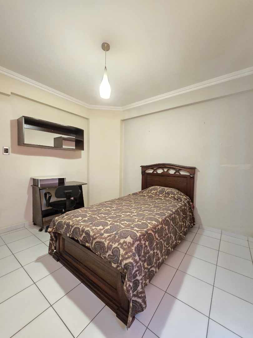 Departamento  Zona Plazuela Blacutt, entre 2.º anillo y Av. Velarde – Santa Cruz de la Sierra.
 Foto 8