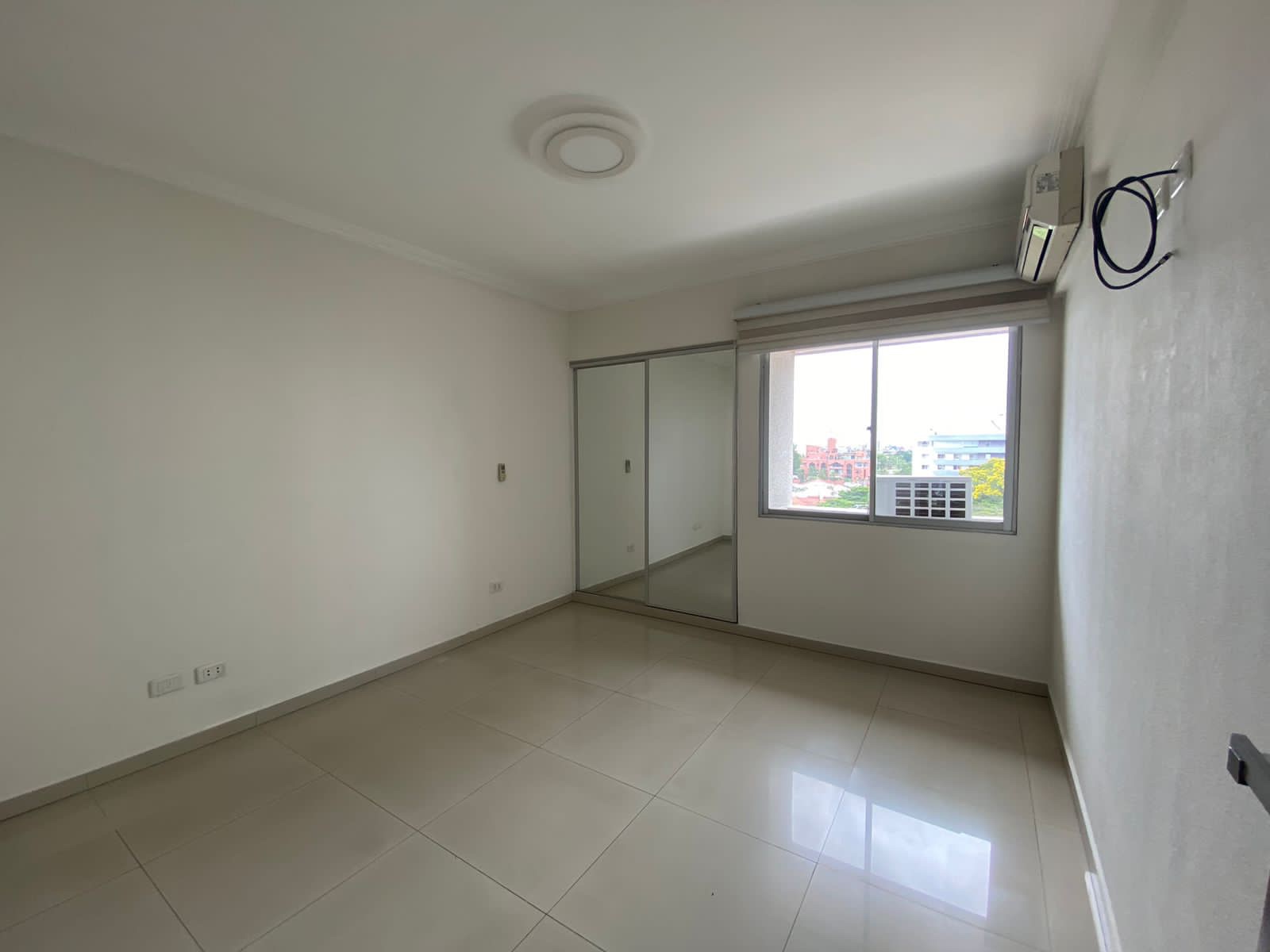 En Venta a $us 190,000 Foto 8