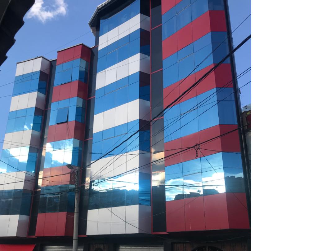 Edificio en VentaALTO SAN PEDRO   CALLLE: JORGE DE LÁ REZA #1581   27 dormitorios 13 baños 10 parqueos Foto 1