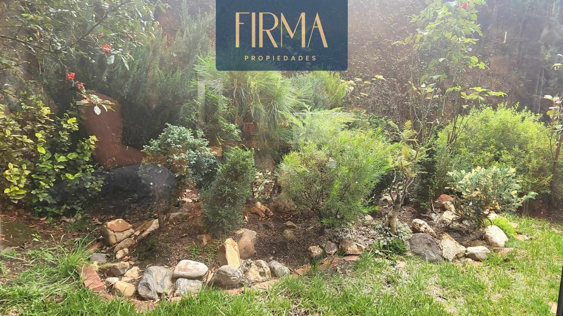 Casa en VentaLas Lomas de Achumani 3 dormitorios 3 baños 2 parqueos Foto 5